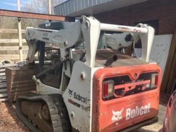 Bobcat Skid Steer - T590