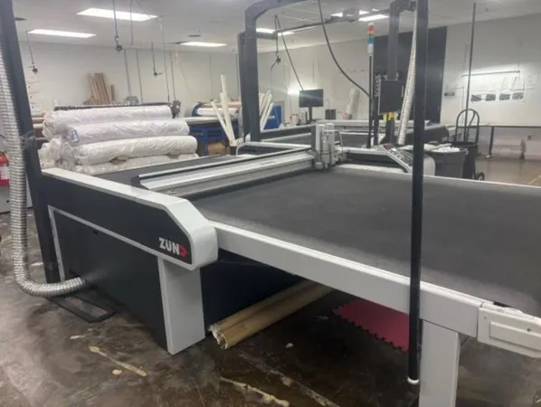 Zund Cutter - L-1600