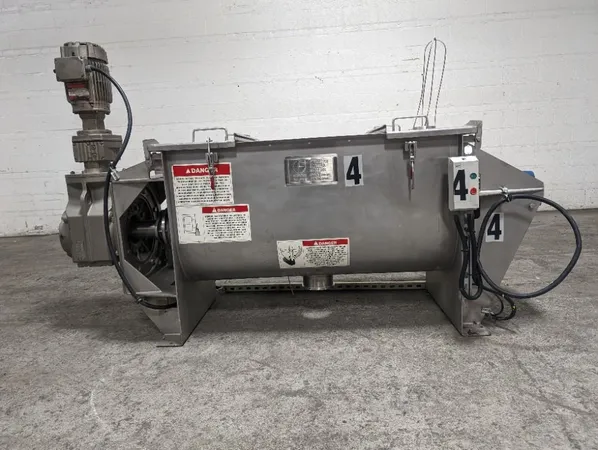 AMERICAN PROCESS RIBBON BLENDER