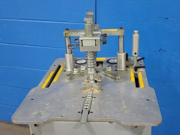 CALIFORNIA 1/4 HP CL PELLET MILL - CL
